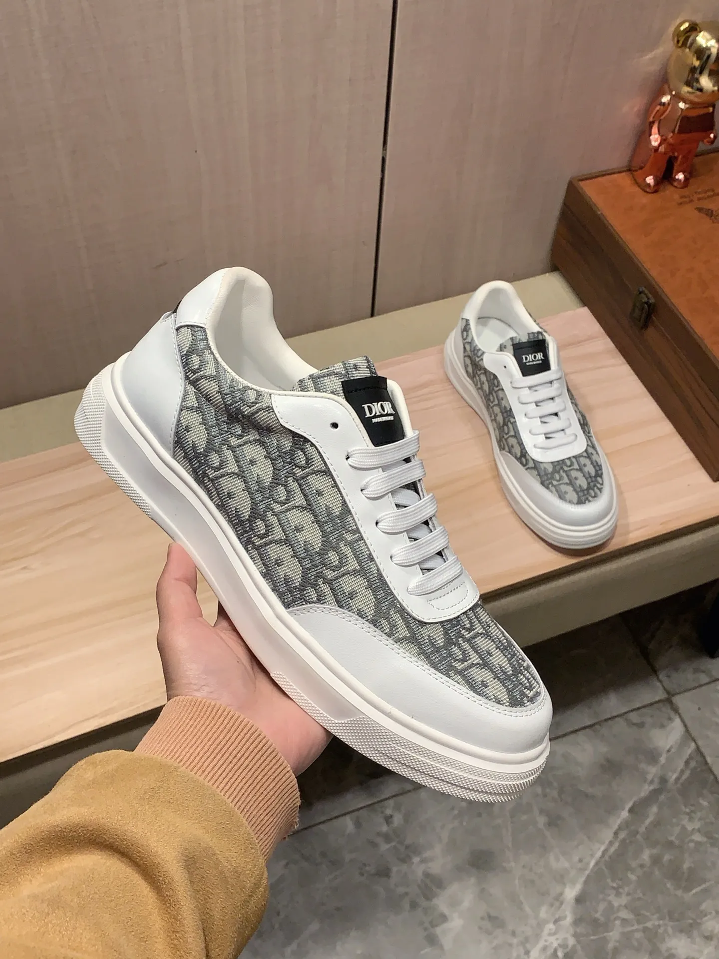 Men's men's shoes💰420💰💰🎩🎩[Lightning][Lightning] "Dior DIOR*" The latest • popular casual shoes, top brand [seduce] luxury ~ purchasing agency, top ~ quality. [Strong] The upper is made of imported breathable cowhide with material ➕ breathable sheepskin feet (•) and fine workmanship. The original stylish and stylish soft rubber wear-resistant and non-slip outsole is light and comfortable on the feet. The real thing looks better when photographed in person. 111: code: 38-44, 3️⃣ colors selected